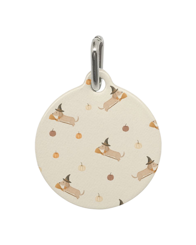 Halloween dachshund dog tag with sausage dog in witch hat and pumpkins, cute fall dachshund gift